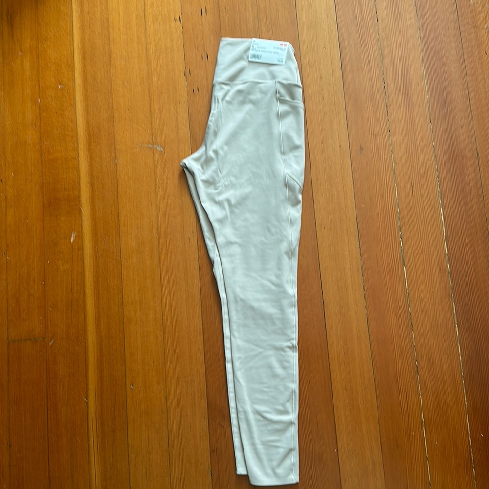 Uniqlo leggings NWT